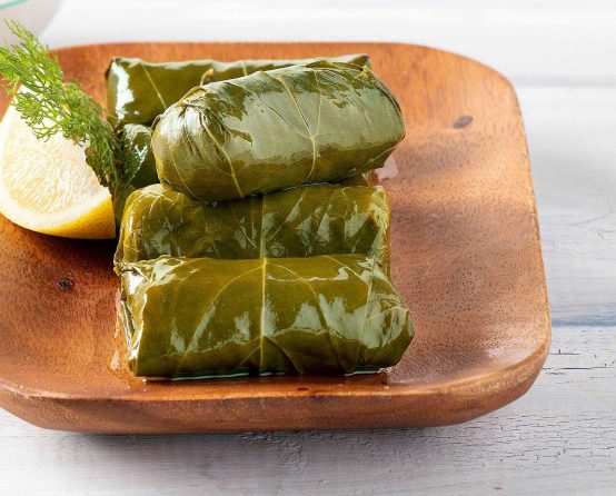 Dolmadakia Yalanci Paliria mit Tahini-Dip