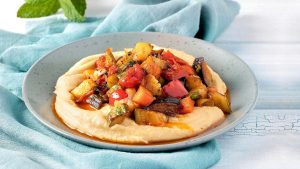Fava Paliria mit gegrilltem Gemüse