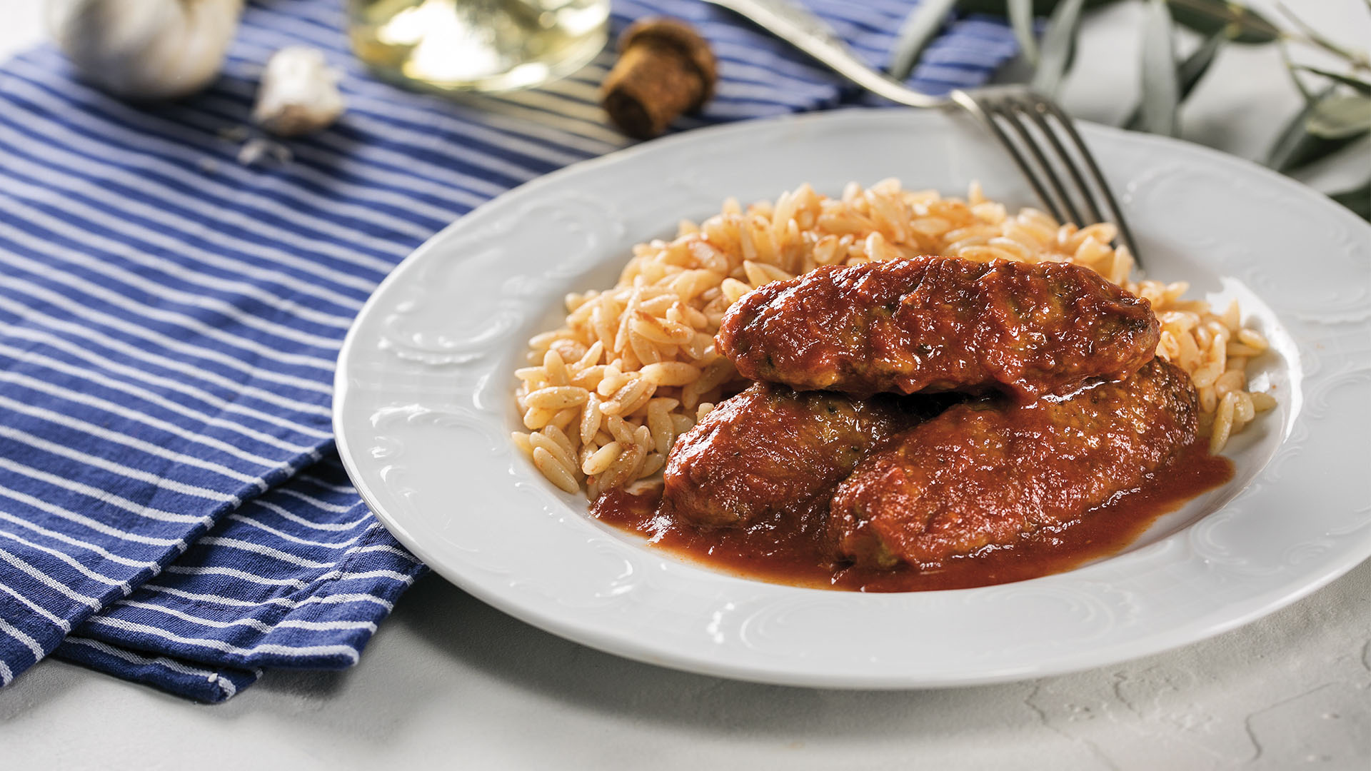 Σουτζουκάκια με κριθαράκι