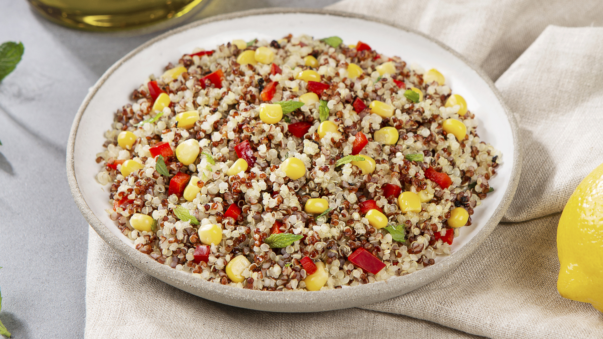 Τρίχρωμη κινόα με καλαμπόκι