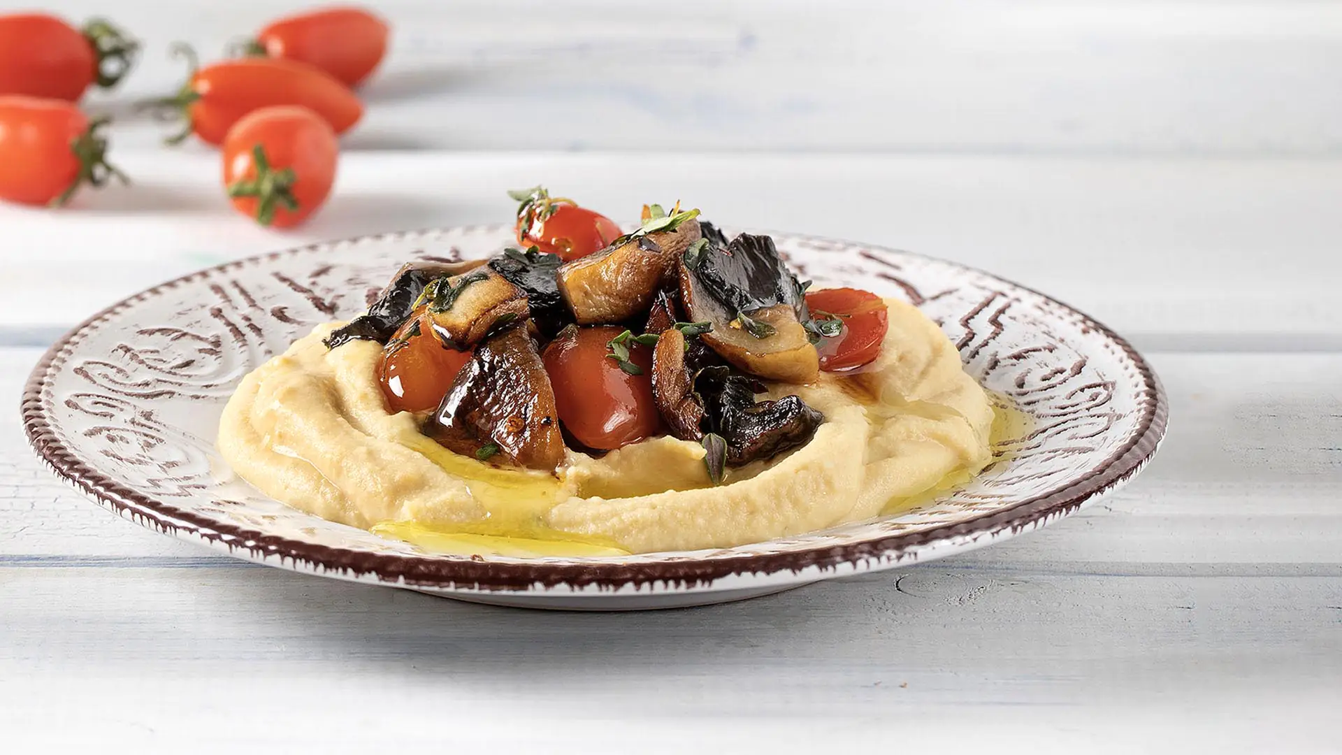 Fava Paliria mit Pilzen & Kirschtomaten