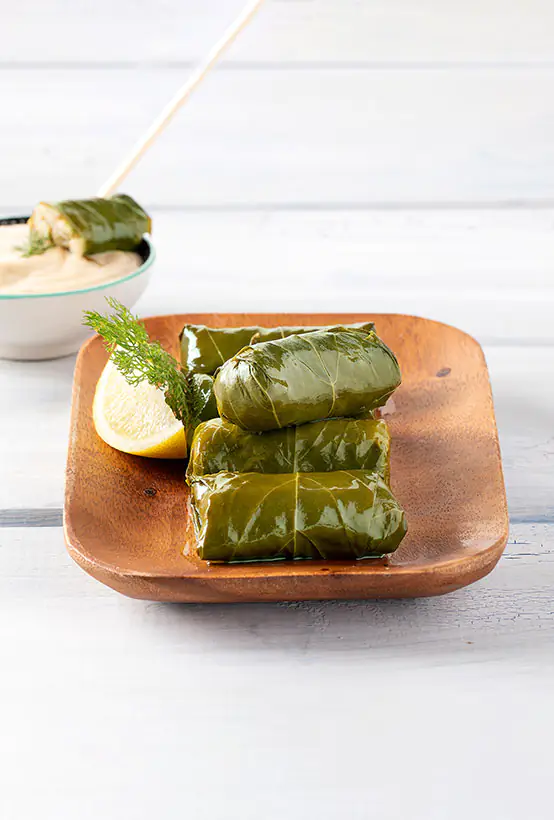 Dolmadakia Yalanci Paliria mit Tahini-Dip